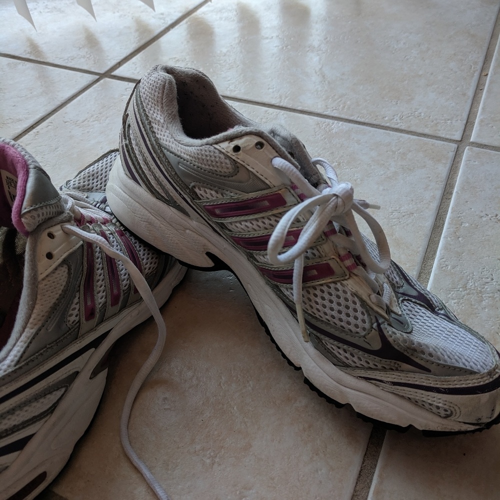Adidas Women's size 9 pink white sneakers used